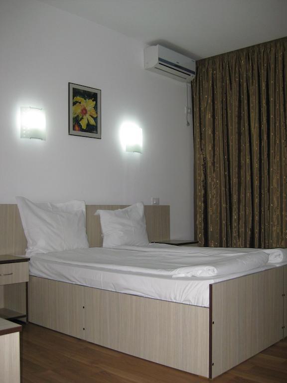 Hotel Anina Текиргьол Экстерьер фото